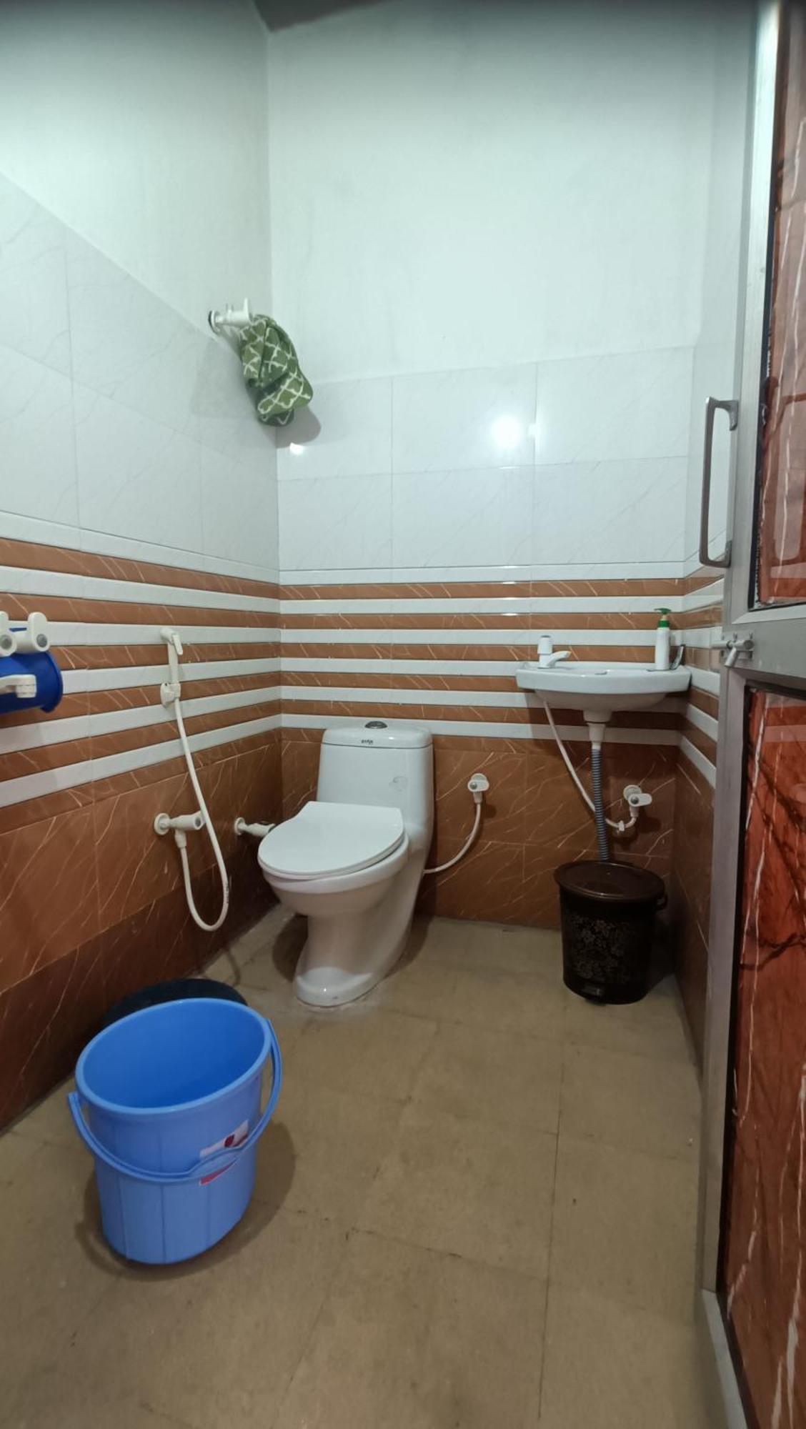 Keshav Narayan Home Stay Mathura Bagian luar foto
